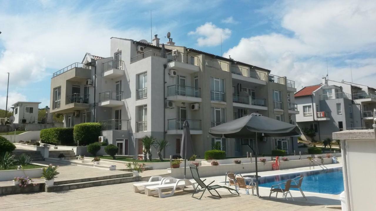 Menada Apolon Apartments Sozopol Exterior photo