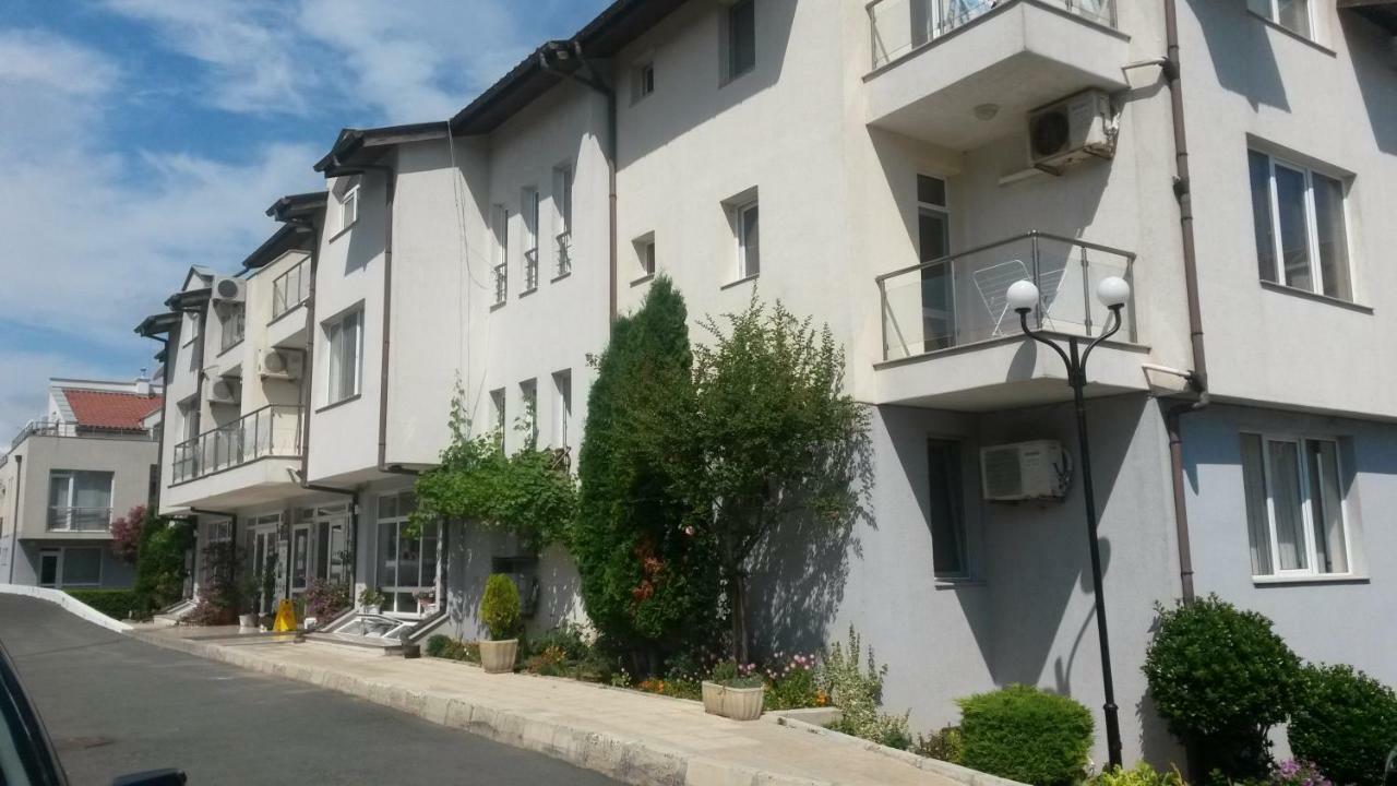 Menada Apolon Apartments Sozopol Exterior photo