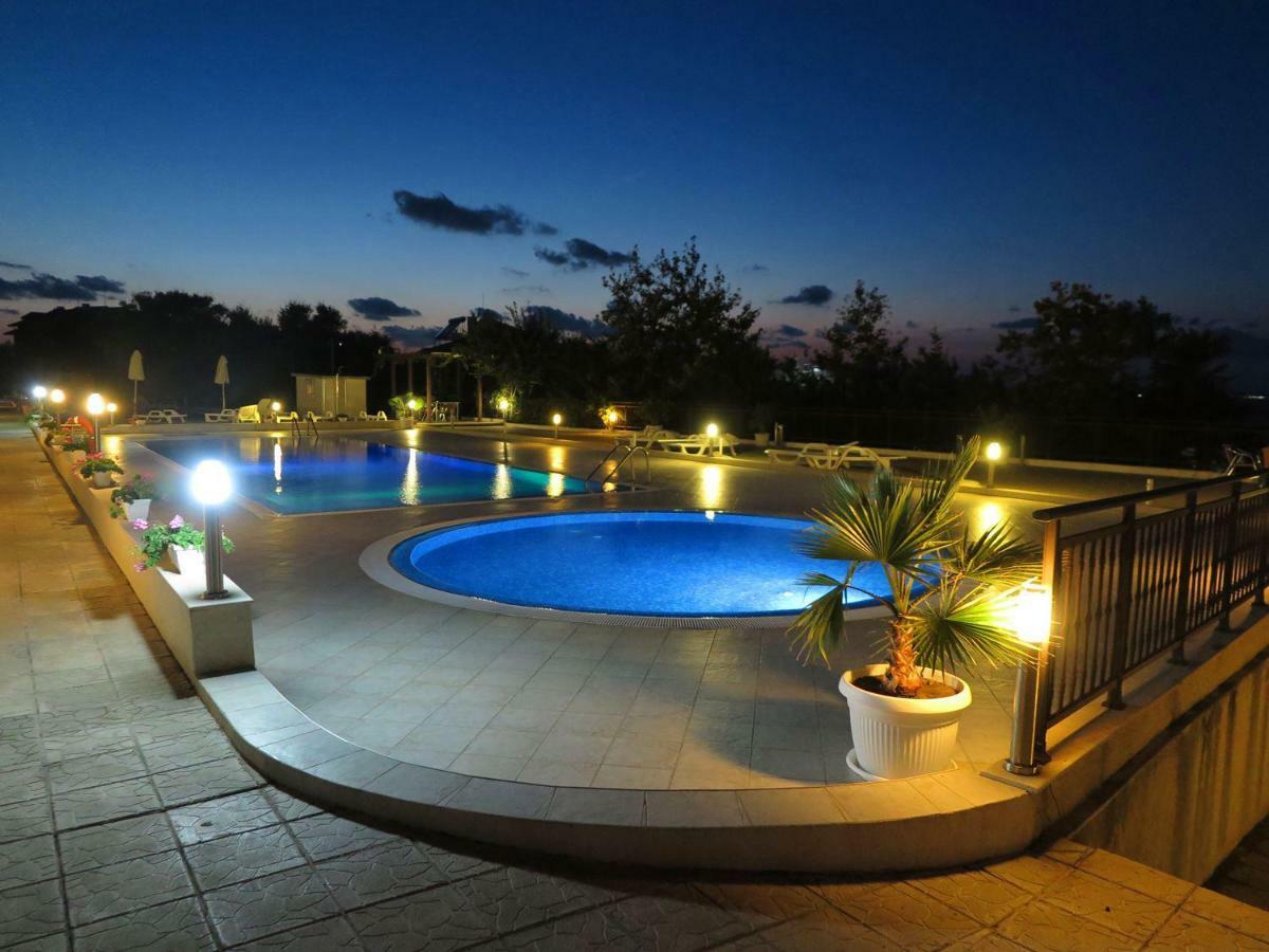 Menada Apolon Apartments Sozopol Exterior photo