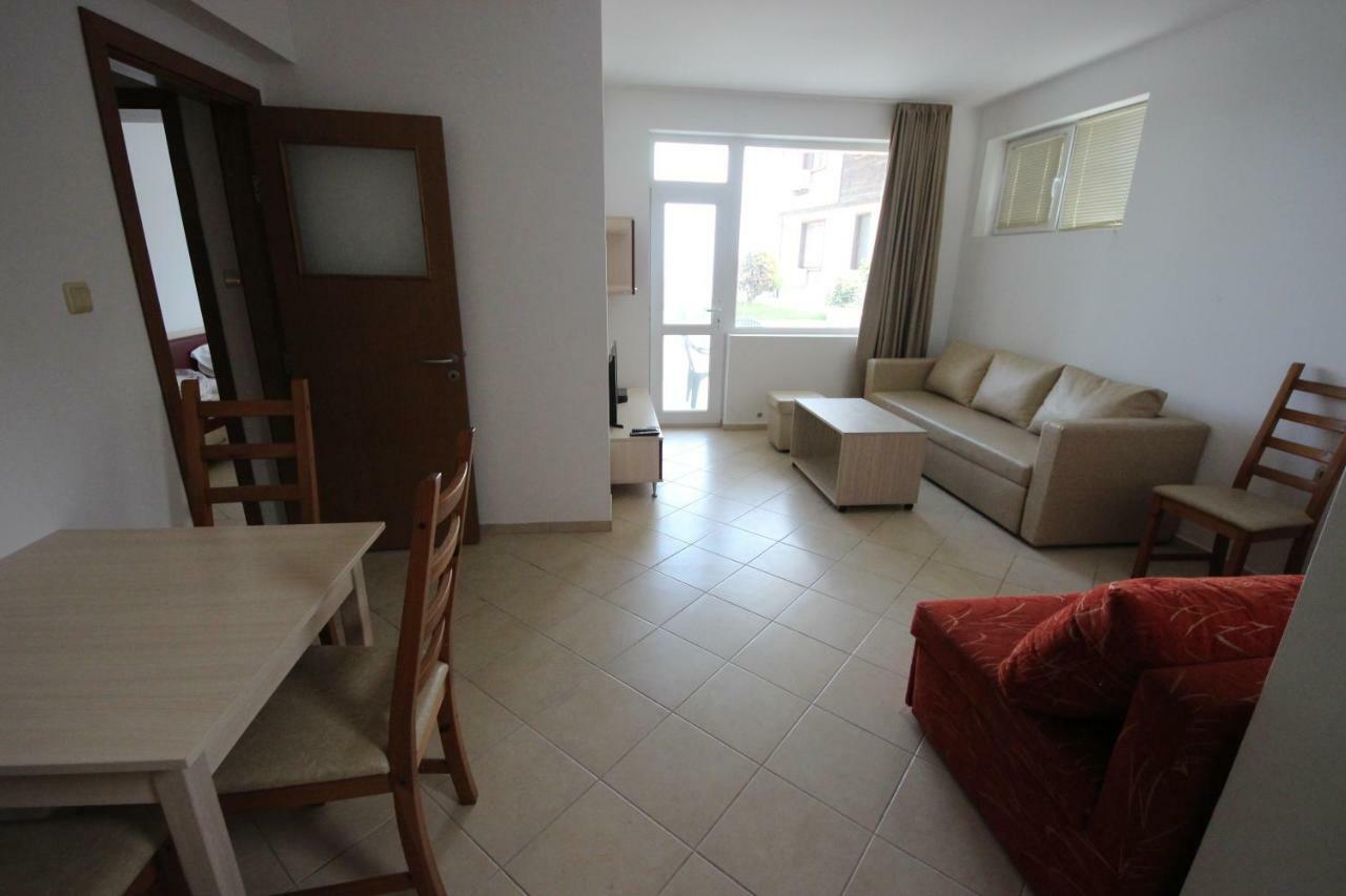 Menada Apolon Apartments Sozopol Exterior photo